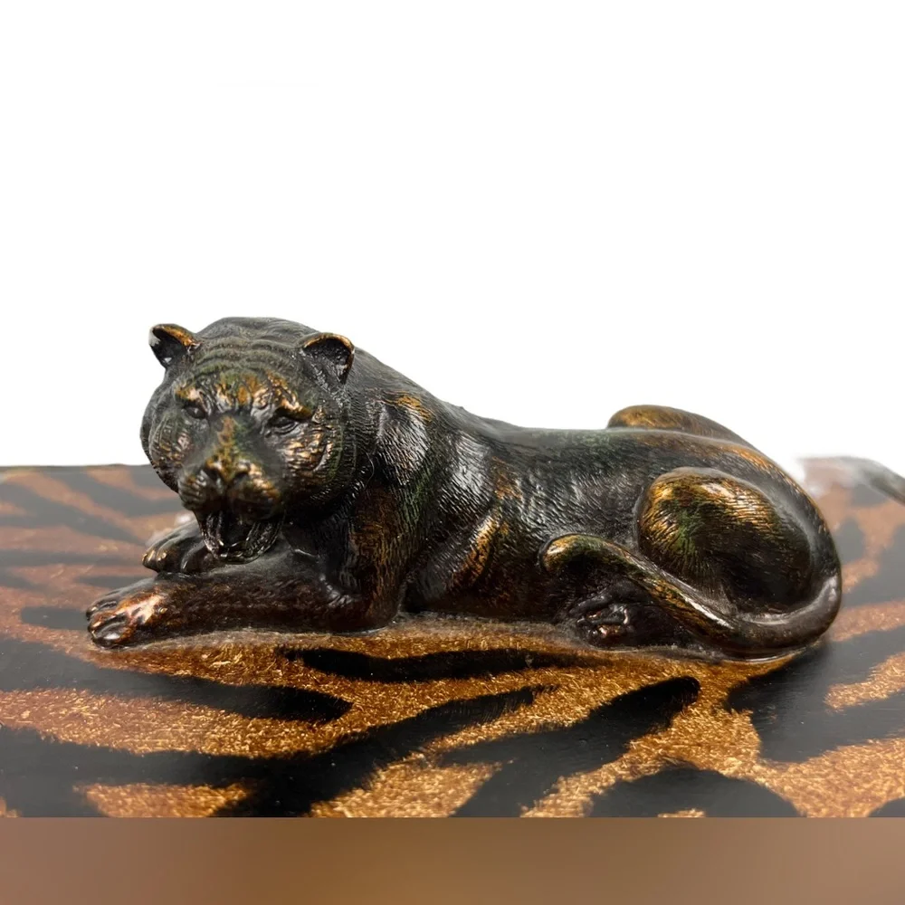 Jewlery Box Tiger Animal Print 11x8x6 Brown Vintage Patina Velvet Lining Rare